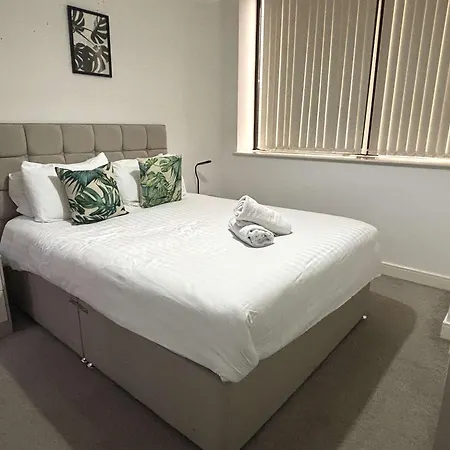 Pet-friendly 1br Sleeps 4 In Bmh Centre With Parking Birmingam